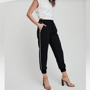 Aritzia Wilfred Black Buffon Pants Size XXS Crepe Ribbed Cuff Elivated A…